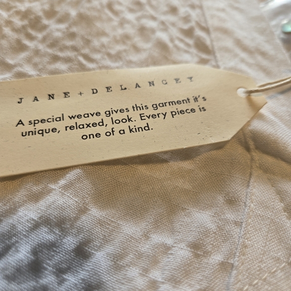 Jane & Delancey cap sleeve tunic - Picture 4 of 7